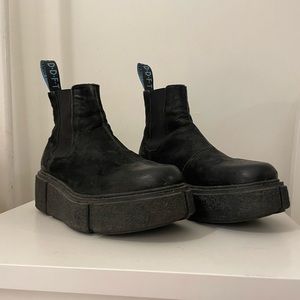 Fluevog Piccolomini Platform Chelsea Boots